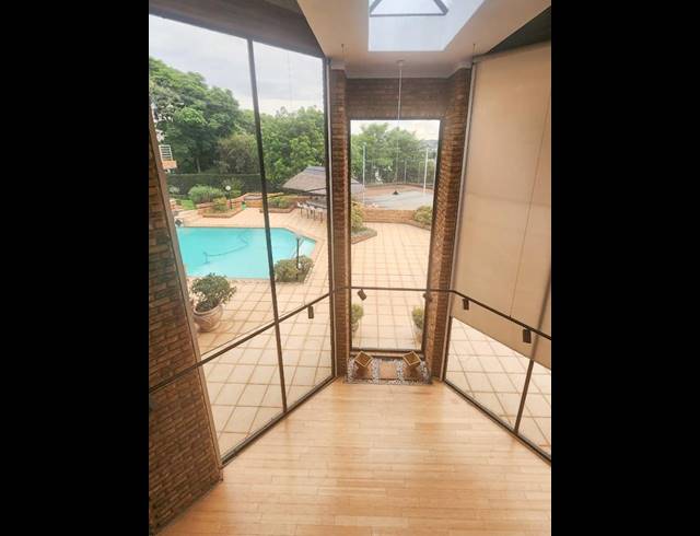 5 BEDROOM HOUSE FOR SALE IN WATERKLOOF PARK